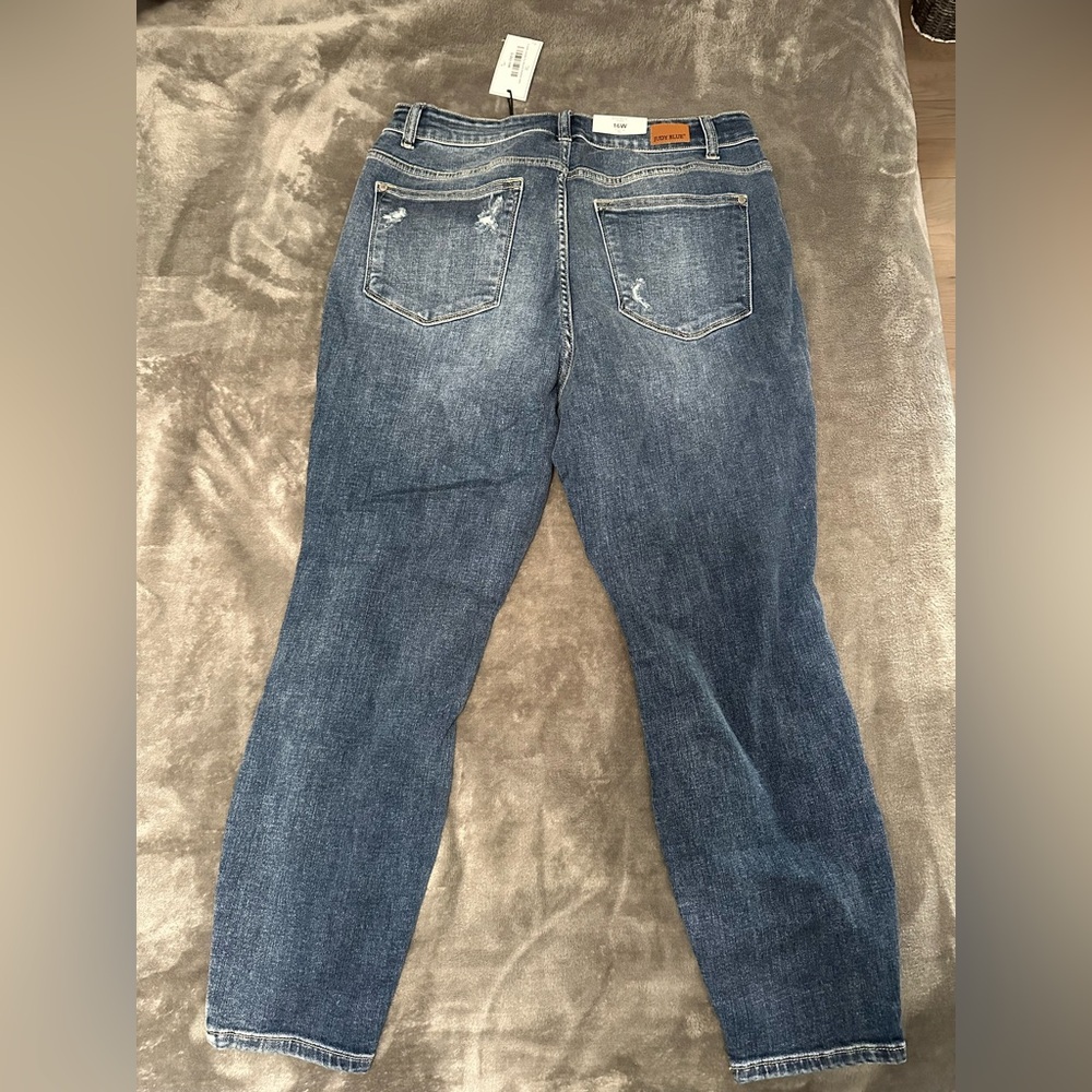 NWT Judy Blue Ripped Boyfriend Fit Jeans - Picture 2 of 4